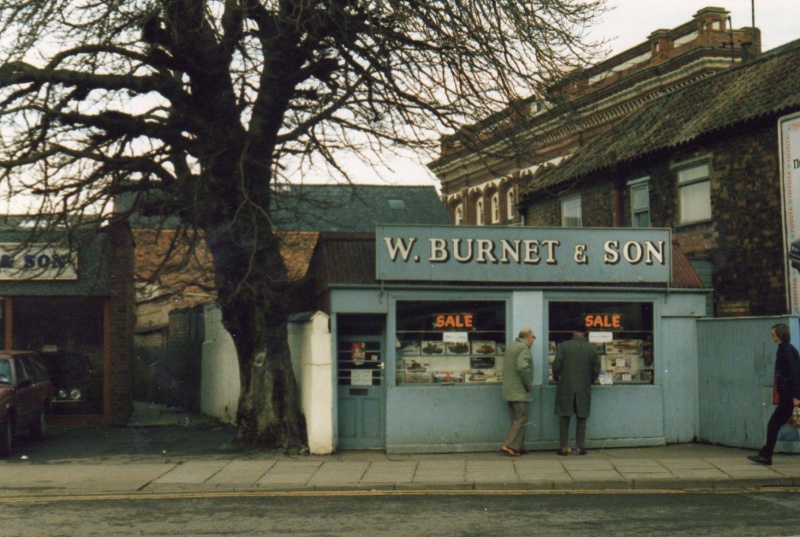 File:WalterBurnet.jpg