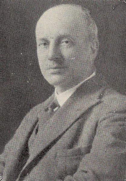 File:AlanHowardBGSStaff19021937.jpg